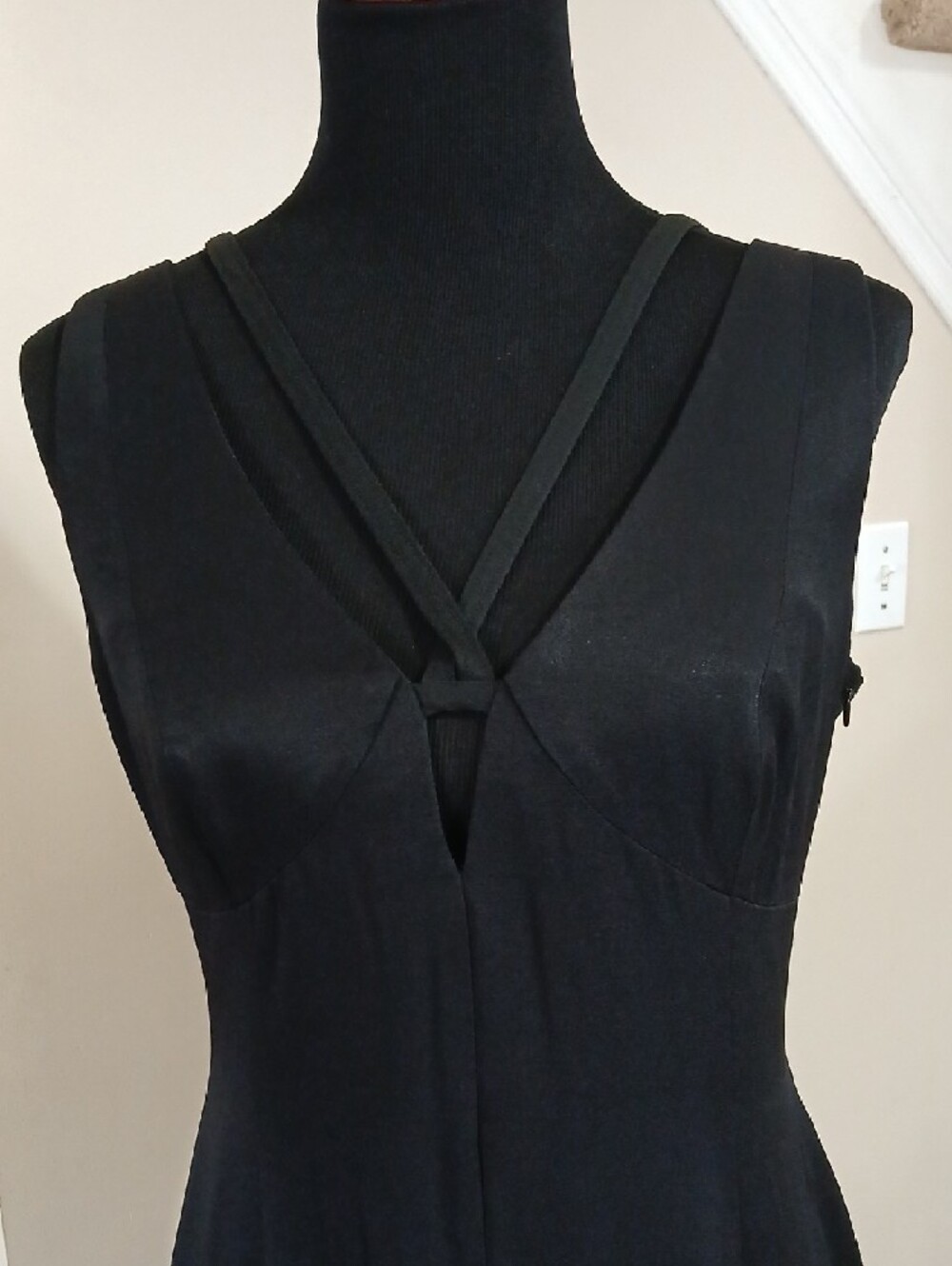 Vintage Joseph Ribkoff Black Sleeveless Midi Dress with V-Detail - Picture 3 of 16